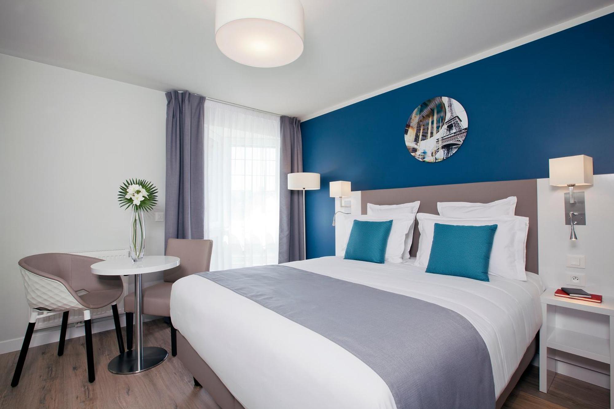 Superior Studio,1215059776:JPEG